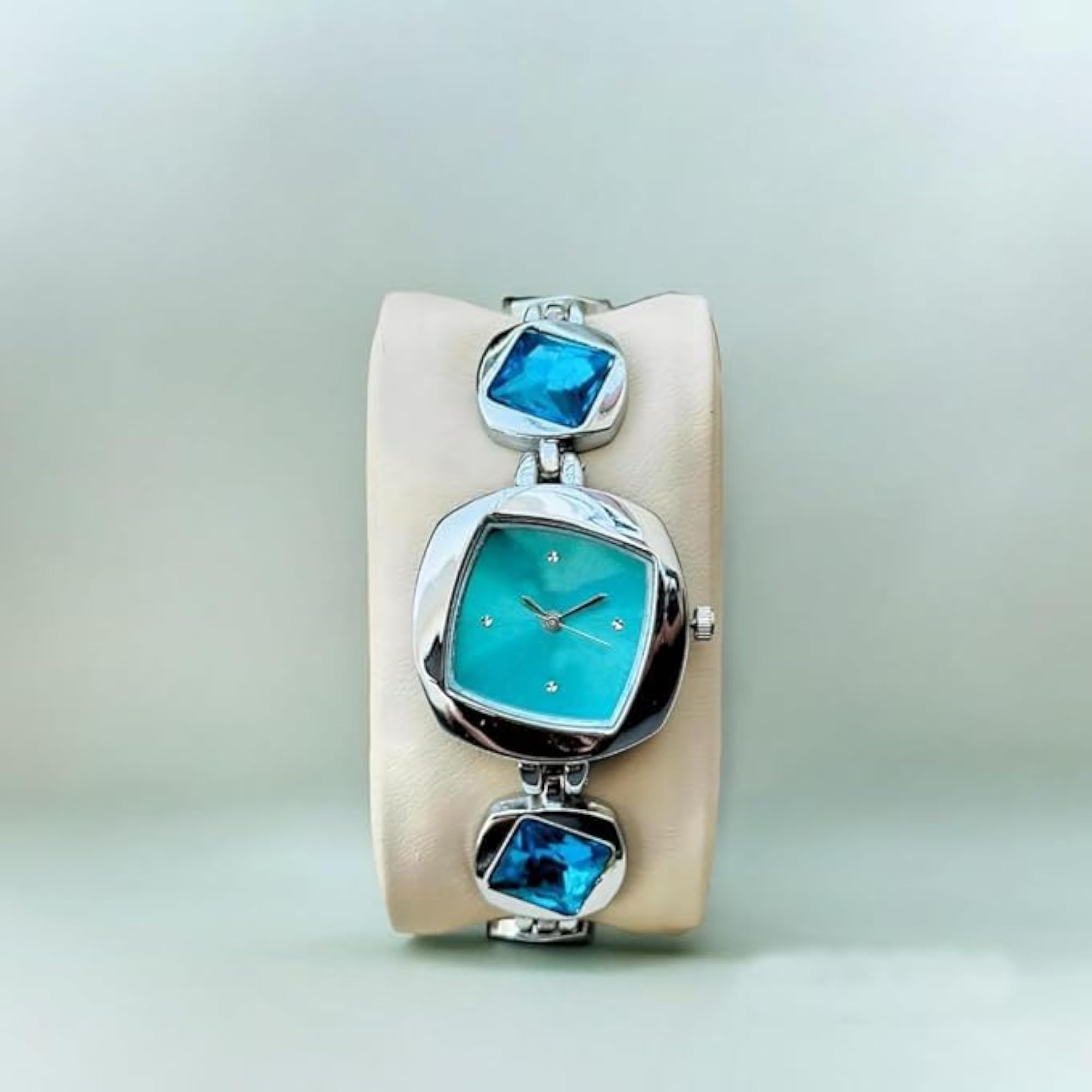 Women's Stylish Girls Analog Watch with Gem Dial