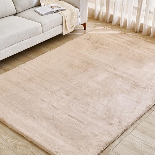 Image of Home Centre Quartz Snugfur Carpet - 274x180cm