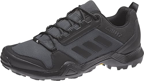 adidas Herren Baya Gefütterter Clog mit Fuzz-Riemen Wanderstiefel, Schwarz/Schwarz/Kohle, 48 EU