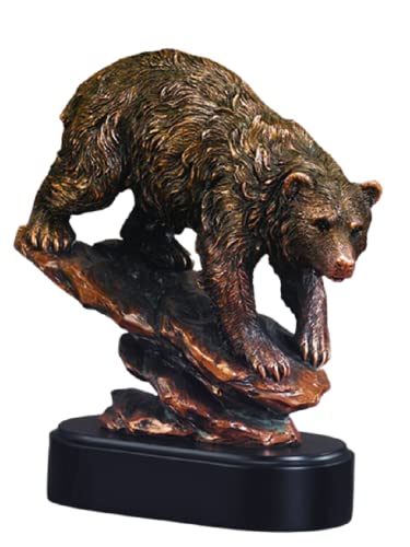 Estatua de oso en colina miniatura 1