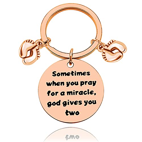 New Mommy Gift for Women Keychain Congratulation Mom to Be Present Twins Jewelry Pregnancy Announcement Keyring Baby Announcement Gift First Time Mom Present Mother's Day Key Chain