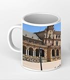 Plaza de Espania con efecto Sevilla en color blanco y negro, 300 ml, de cerámica blanca, ideal como regalo o su nueva taza favorita.