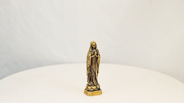 Estatua pequeña Virgen María Nuestra Señora de Lourdes miniatura 7