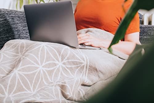 Glart blanket grey-ecru Flower of Life XL, sofa blanket 150 x 200 cm, soft and warm woolly blanket, extra fluffy, for use as a sofa blanket, couch blanket, cosy blanket, cosy throw, plush sofa throw