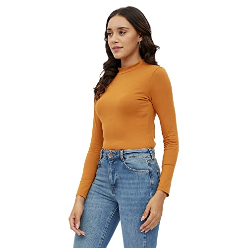 Image of Harpa Women's Regular Fit Top