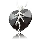 KETTE: stabile, diamantierte und nickelfreie, für Allergiker geeignete Schlangenkette aus Silber. KETTENLÄNGE: flexibel von 45 bis 49 cm verstellbar, KETTENBREITE: 1,2 mm, VERSCHLUSS: Karabinerverschluss. Die Kette wurde im modernsten Spezialverfahren beschichtet und ist somit anlaufgeschützt.