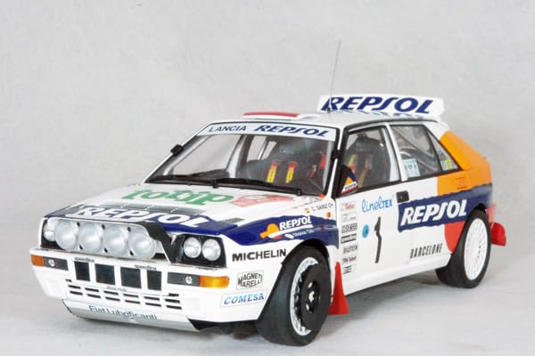 Amazon.co.jp: 1/18 ランチア デルタ HF インテグラーレ Evo2 / 1993