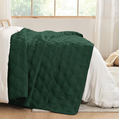 Image of Litanika King Size Quilt Bedding Set, Emerald Green Oversized Lightweight Comforter Bedspreads & Coverlets, Boho Farmhouse Bedding Cover Bed Decor All Season, 3 Pieces (1 Quilt, 2 Pillowcases)
