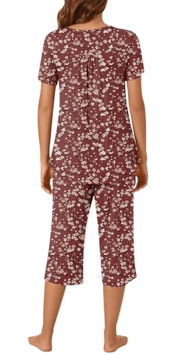 Image of Womens Summer Pajama Sets 2 Piece Short Sleeve Top and Capri Pants Plus Size Ladies Lounge Pjs Sets with Pockets
