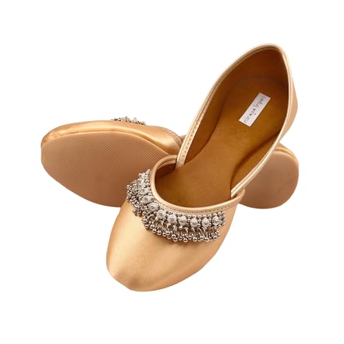 Women’s Gold Work Ethnic Shoes Traditional Mojari Punjabi Jutti