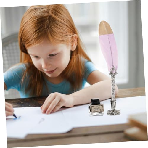Ensemble de stylos à plume rétro pour corriger la posture d'écriture créative des étudiants