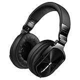 Les coussinets d'oreilles en cuir souple avec mousse à mémoire de forme offrent une tenue parfaite et confortable même pendant les longues sessions studio. Et avec son serre-tête librement ajustable et son mécanisme pivotant, vous serez libre de trouver la taille et l'angle qui vous conviennent le mieux