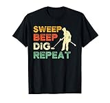 Cool Metal Detecting Gifts Detectorist Metal Detector Gifts T-Shirt
