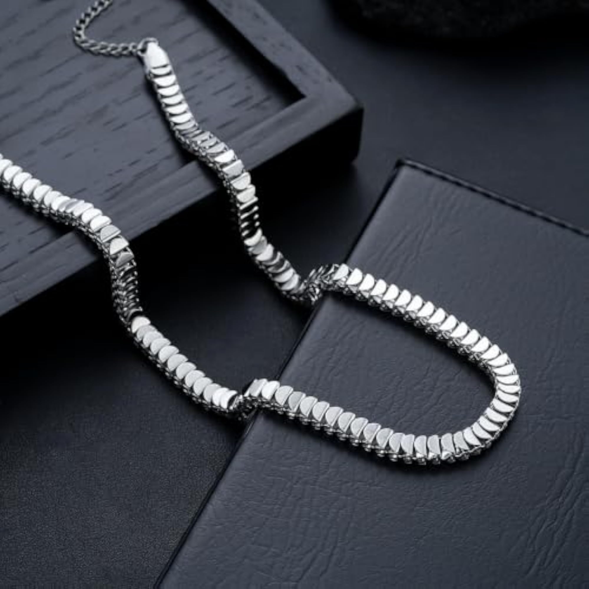 Lamellar Chain Necklace for Men & Boys, Stylish Gift