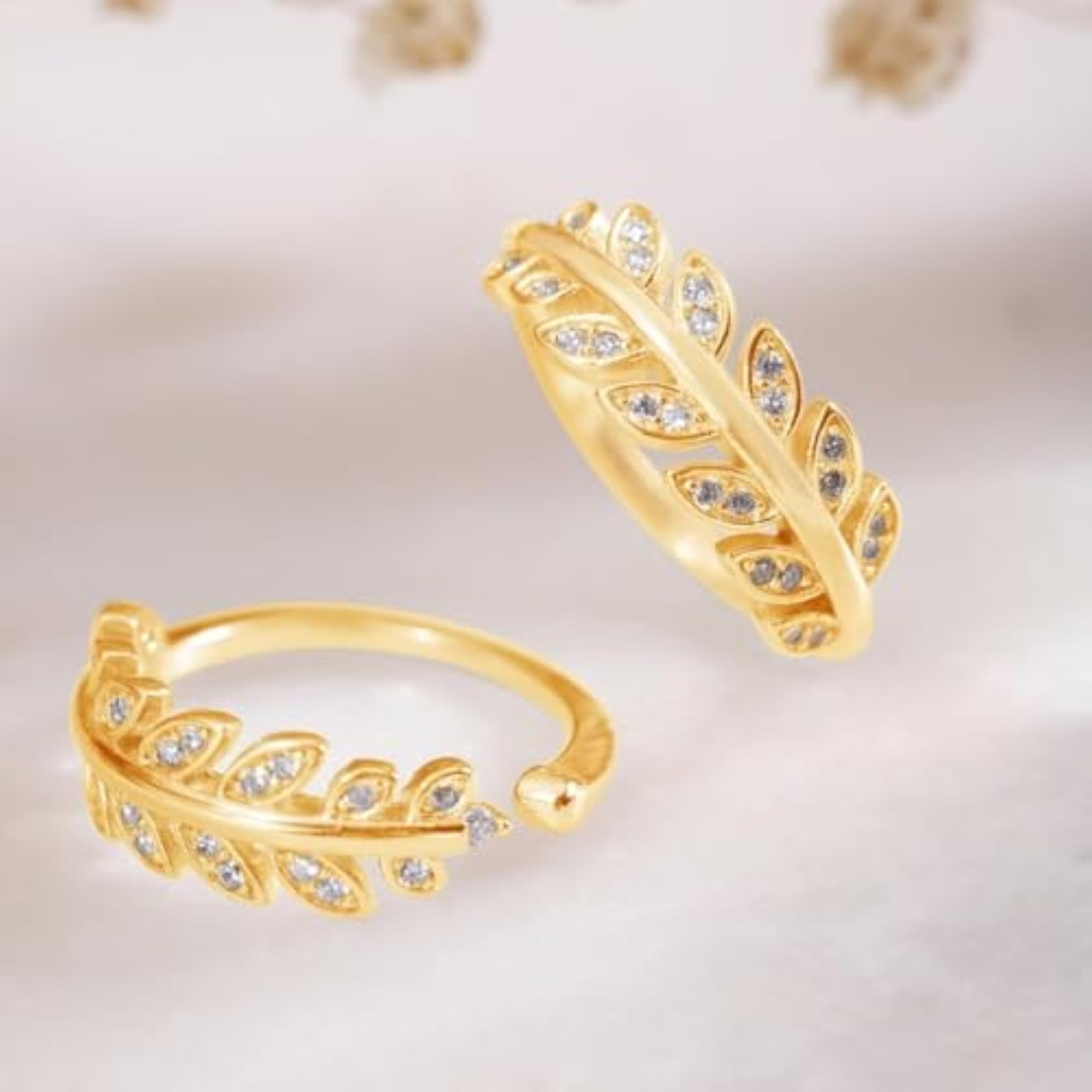 Women's 925 Sterling Silver Leafy Cubic Zircon Studded Toe Ring