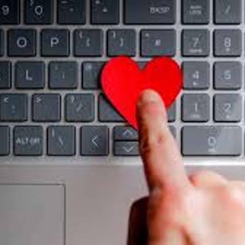 『Les arnaques sentimentales des brouteurs』のカバーアート