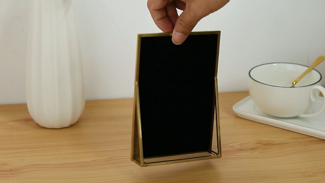 Espejo de maquillaje rectangular para tocador dorado miniatura 7