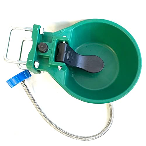 Un altro vantaggio di questo abbeveratoio sono i 2 elementi di fissaggio, che garantiscono una presa sicura e stabile.