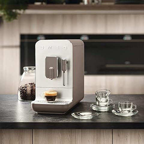 Smeg BCC02TPMEU-Cafetera automática compacta con función de Vapor Cover