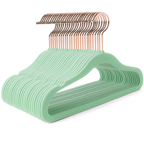 Ulimart Kinder-Kleiderbügel aus Samt, rutschfest, 29,7 cm, Grün, 50 Stück Cover