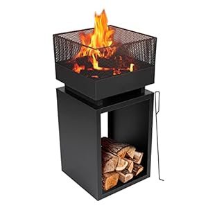BBQ Collection Feuertonne mit Funkenschutz – Feuerkorb 39 x 39 x 85 cm – Gartenkamin für Brennholz – Terrassenofen mit Schürhaken und Brennholzlager – Deko Terrasse – Karbonstahl
