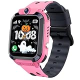 【Multifonction Montre Connectée Enfant】montre connectée enfant est comme un mini smartphone portable avec de nombreuses fonctions,fonctions telles que WiFi+GPS+LBS, SOS, chat, numérotation, contacts, sms, mode classe, enquête piste, écoute à distance, localisation précise, vidéo, musique, calendrier, calculatrice, lampe poche, réveil, appel bidirectionnel, ip68, bonus d'amour, protection contre les surtensions, jeux de mathématiques, albums photo et changement de fond d'écran etc