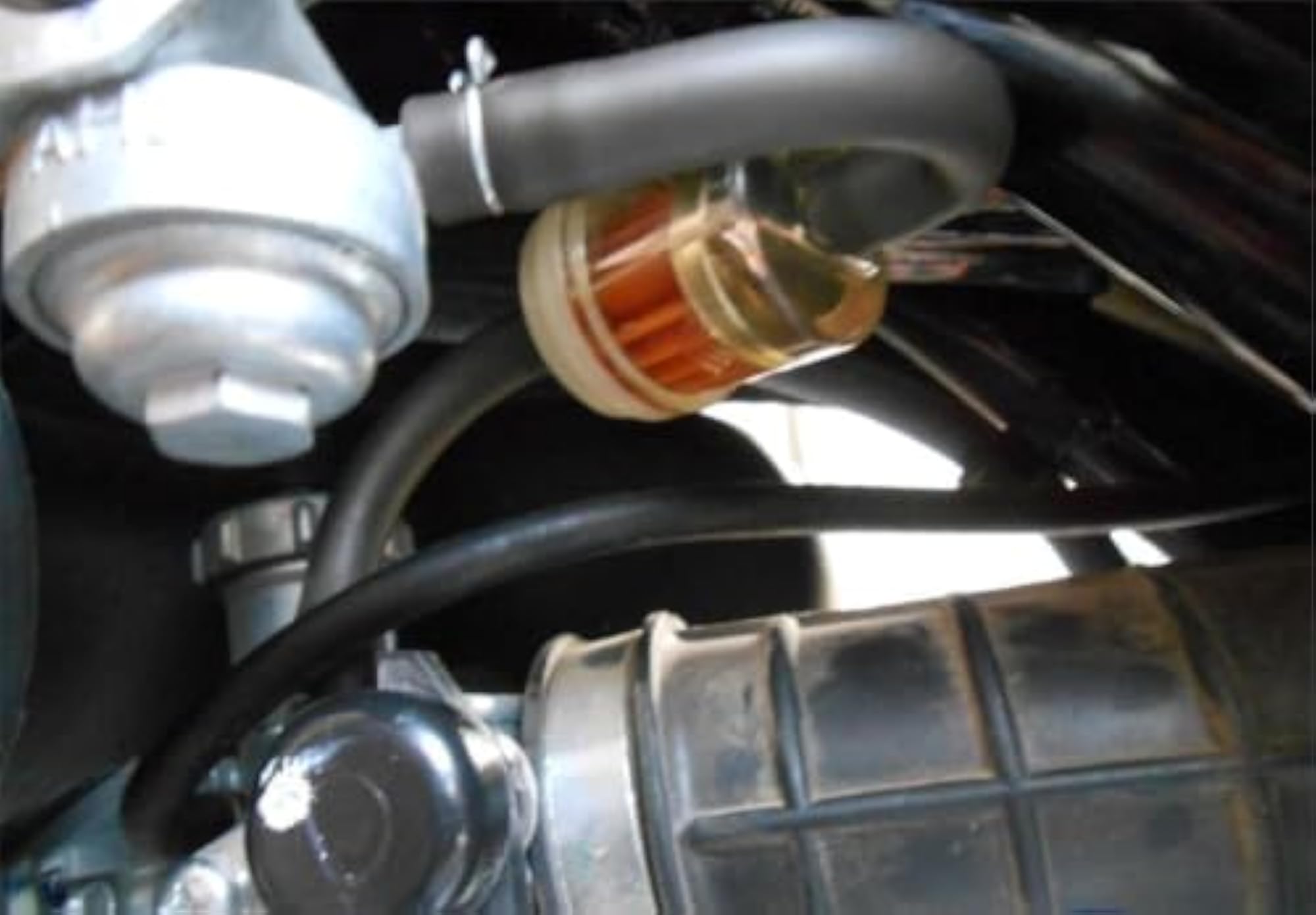 A.K Petrol Tube with Filter and Small Locks Universal for Bikes