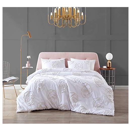 Betsey Johnson Rambling Rose Cotton White 3 Piece Duvet Cover Set-Full/Queen