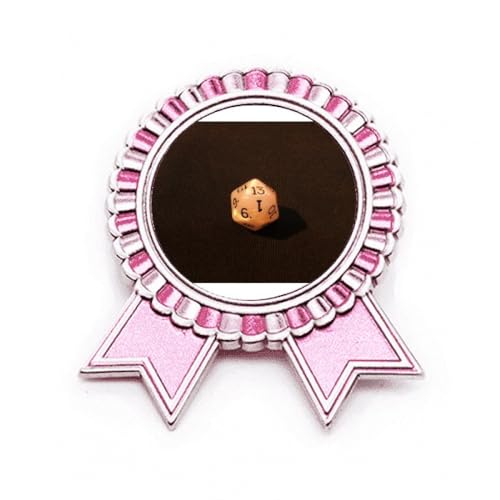 Broche dés blancs photo rose en métal taille M pour accessoire veste