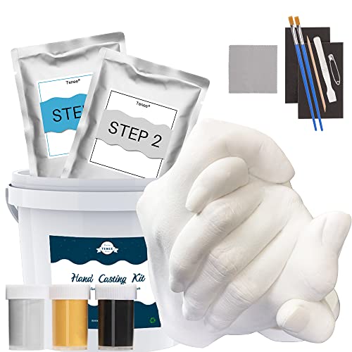 KIT CALCO DELLE MANI DI ALTA QUALITÀ; Il kit di della Tenee ha una polvere di modellazione unica di alta qualità e un gesso per la colata ad alta resistenza. Può formare uno stampo più forte e fornire dettagli perfetti rispetto ad altre marche artigianali, semplicemente da mescolare, modellare, versare e staccare. È divertente e facile da fare. Produci la tua scultura a mano in una definizione stupefacente