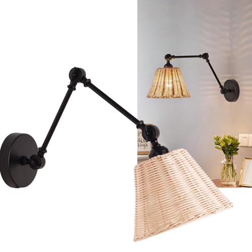 Alpinaluz Aplique de Pared con Brazo Oscilante – Estructura Metálica Negra y Pantalla Cónica de Ratán Natural Tejido a Mano – Lámpara Rústica Industrial E27 para Dormitorio, Salón, Pasillo