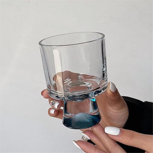 Vasos de postre de vidrio de alta transparencia y diseño con pie para una mesa sofisticada 5
