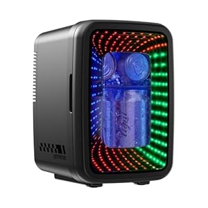 Upstreman Mini Kühlschrank 4L / 6 Dosen, Minikühlschrank mit LED-Beleuchtung, 12V/220V, Mini Fridge für Gaming, Schlafsaal, Büro & Auto, Schwarz,TR4-S