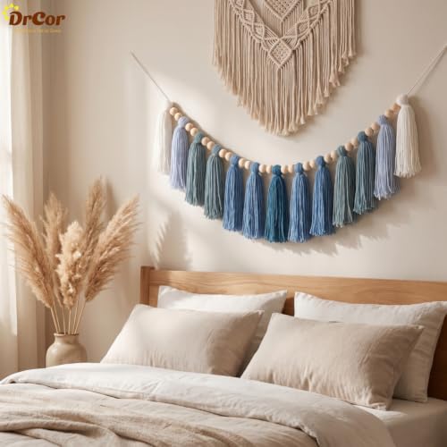 Image of DrCor Boho Tassel Garland - Sage Green Ombre Mint Wall Decor