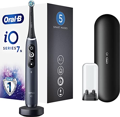 Oral-B iO Series 7n Brosse à Dents Électrique Rechargeable avec 1 Manche Intelligence Artificielle, Noir, 1 Brossette et 1 Étui de Voyage Premium Offert