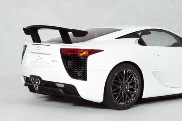 1/18 レクサス LFA ニュルブルックリンク パッケージ/ホワイト LEXUS 1