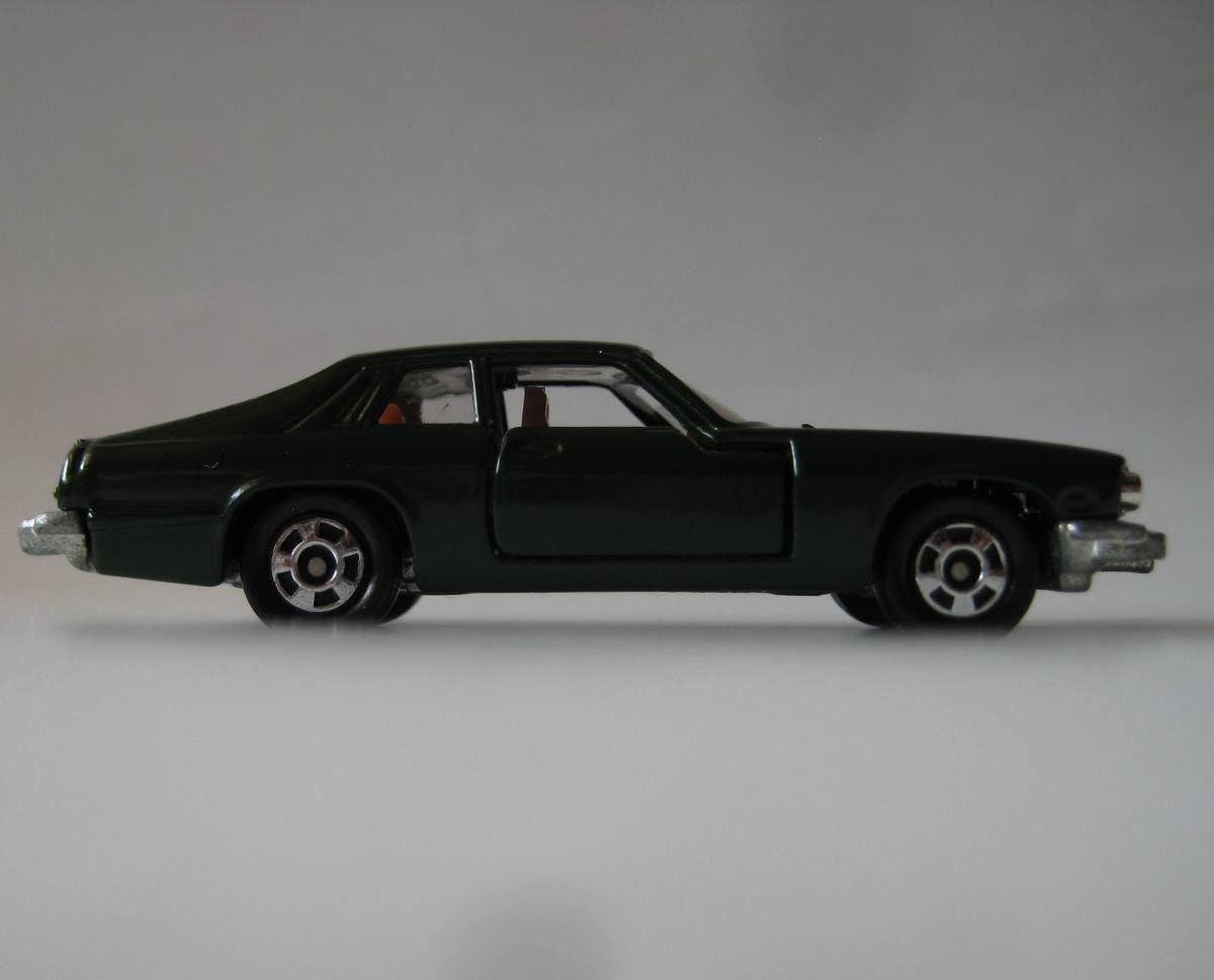 Amazon.co.jp: ジャガー XJ－S JAGUAR XJ－S トミカ 30周年