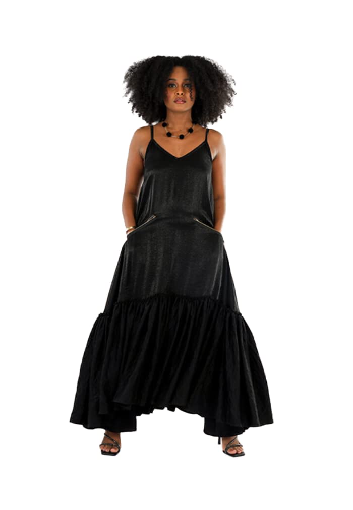 TrendymeWomen Black Maxi Spaghetti Strapped Dress