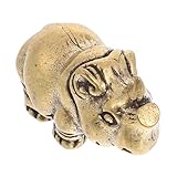 Porte-clés de voiture : artisanat traditionnel : porte-clés de voiture poli à la main, arrondi et délicatement représenté.