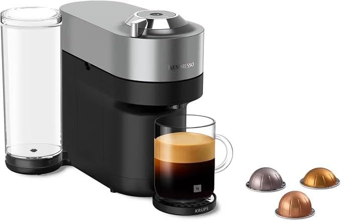 Nespresso Krups Vertuo Pop Plus XN930T - Macchina per capsule di caffè, capacità 1,1 l, design molto compatto con solo 26,5 cm di altezza, sistema One Touch, 4 tazze, titanio, XN930T