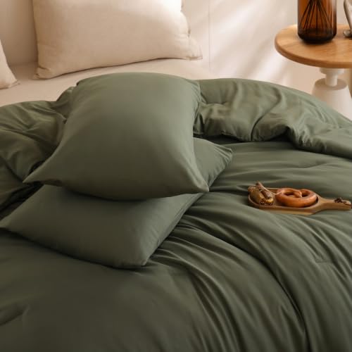 Image of ROSGONIA Full Size Comforter Set, Olive Dark Green, 3pcs Soft Bedding Quilt