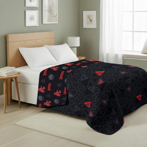 Image of Northwest Dungeons & Dragons NAT D20 Twin Quilted Blanket, Comfy Throw, Soft Lightweight Bedding for Bed, or Couch, 60 x 90 inches