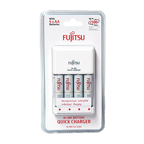 Preisvergleich Produktbild Fujitsu fb166740053 schnell-Ladegerät (mit 4 Akkus AA, 2000 mAh)