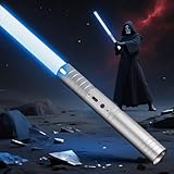 【Chargement Tpye-C】Le sabre laser MOZC utilise le dernier câble de chargement à deux fiches à une extrémité et est équipé d'une batterie de 1800 mAh. Il ne faut que 3 heures pour une charge complète et peut être utilisé en continu pendant 24 heures. Il dispose d'un voyant de charge pour fournir une autonomie longue durée pendant vos heures de divertissement.