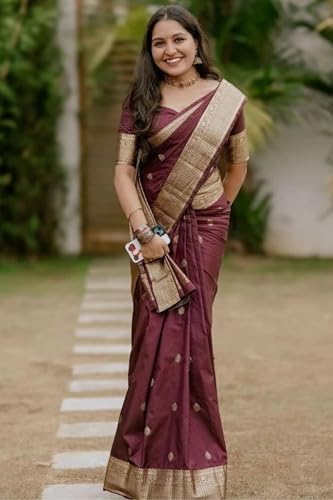 Image of SGF11 Women's Kanjivaram Soft Silk Saree With Blouse Piece