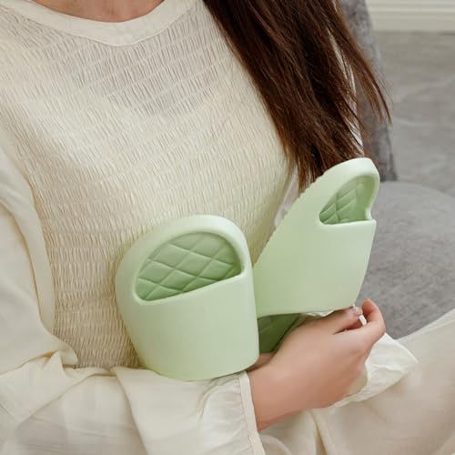 Checkered Home Slippers Slides for Women Men Indoor Bathroom Slippers Thickened Sole Shower Slippers Non-Slip Soft Sole House Shoes Outdoors Beach Slippers Summer Sandals4