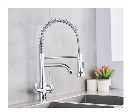 Filtre eau potable : robinet de cuisine en laiton contre le goût de chlore de l'évier