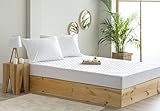 Todocama – Protector de colchón Acolchado antiácaros con Membrana Transpirable e Impermeable y Tratamiento Sanitario. (Cama 135 x 190/200 cm) Blanco