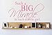 Produktbild Wandaufkleber, Vinyl, BS 223, Aufschrift"Such A Big Miracle In such A Little Girl New Born Baby Nursery", 35,6 x 76,2 cm, Rosa
