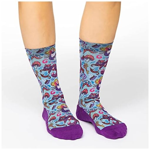 Alice in Wonderland socks - Image 4